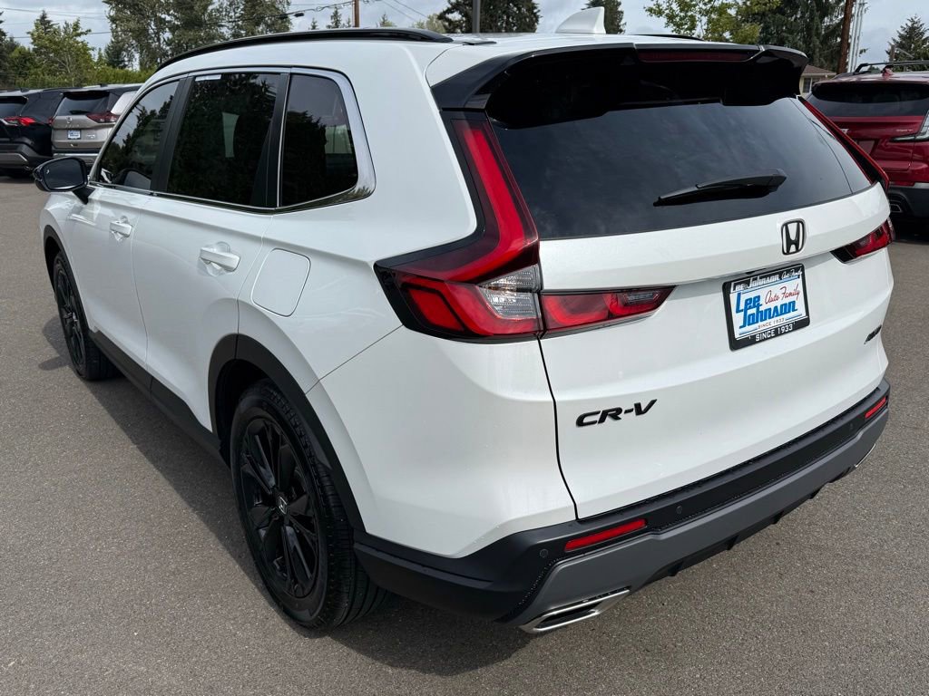 Used 2024 Honda CR-V Sport Touring image 2