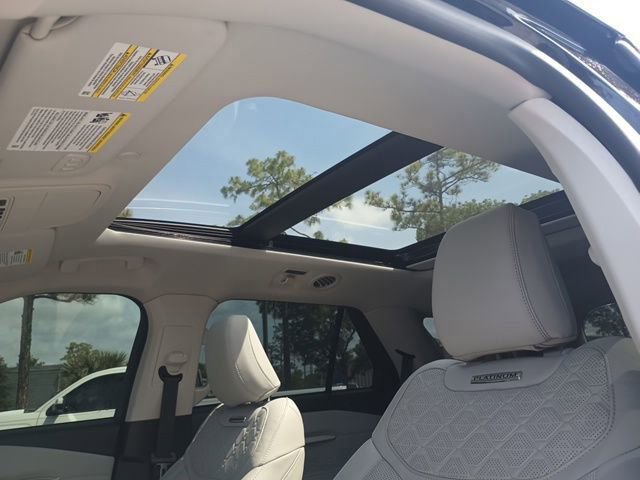 Used 2025 Ford Explorer Platinum w/ Ultimate Package AWD/4WD image 10