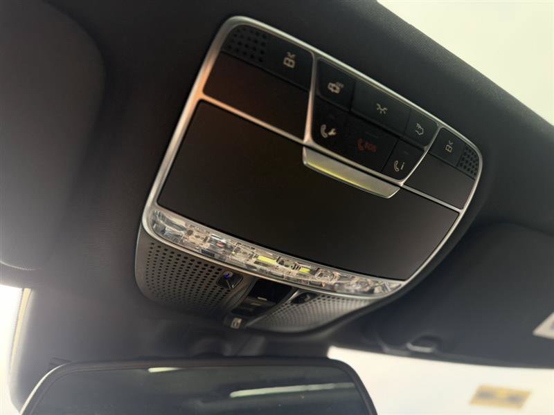 Used 2017 Mercedes-Benz S 550 Sedan image 16