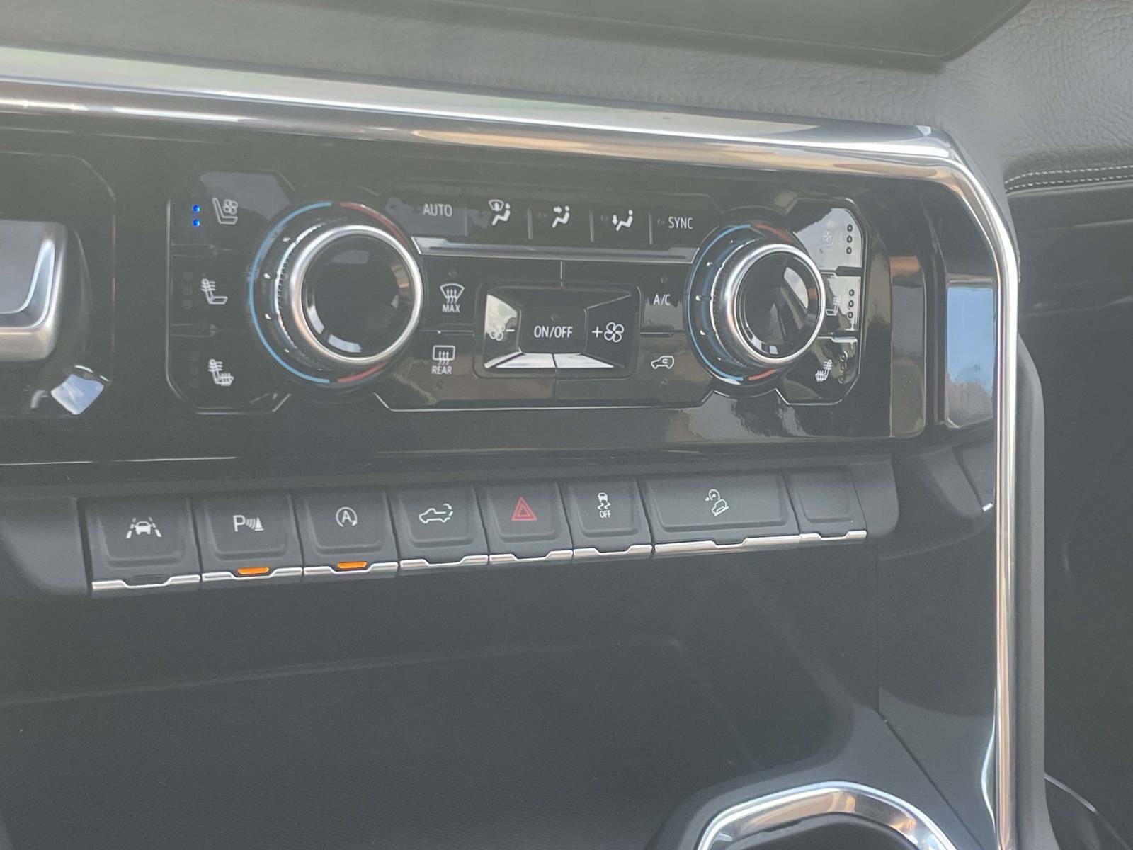 Certified 2025 GMC Sierra 1500 Denali w/ Denali Reserve Package image 5