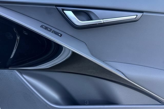 New 2026 Kia Niro Wind FWD image 21