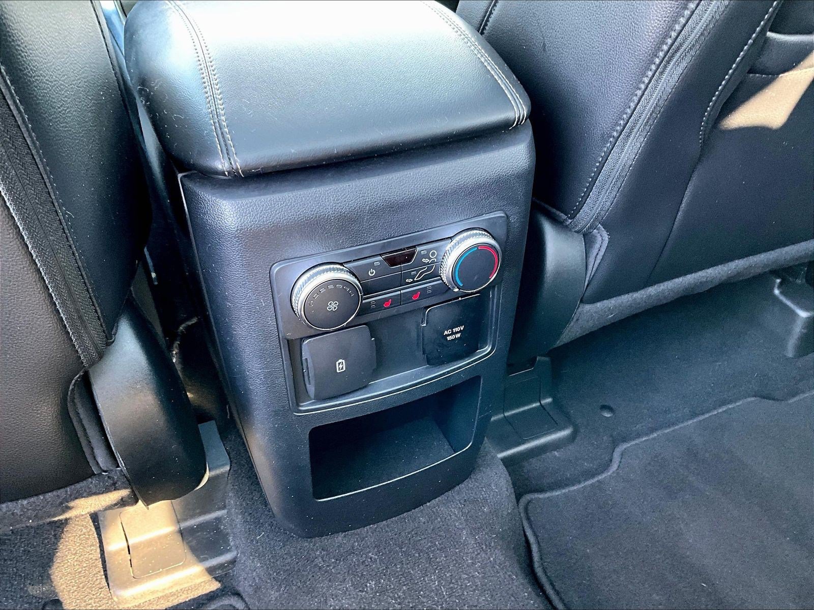 Used 2021 Ford Explorer Limited w/ Equipment Group 301A AWD/4WD image 10