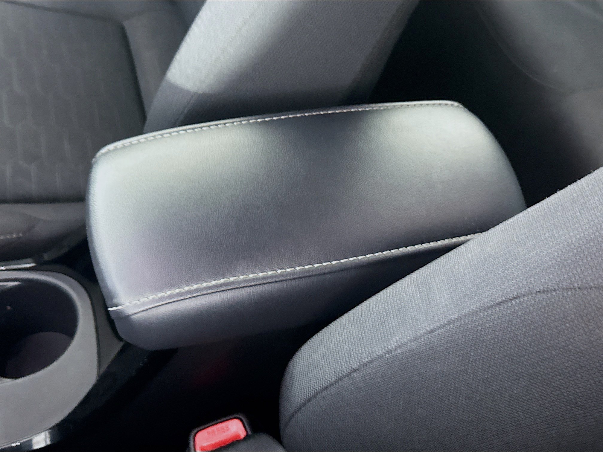 Used 2023 Toyota Corolla SE w/ SE Premium Package FWD image 18