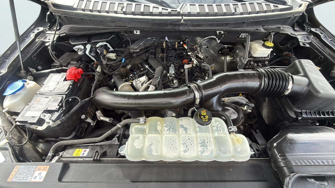 Used 2024 Ford Expedition Limited AWD/4WD image 27