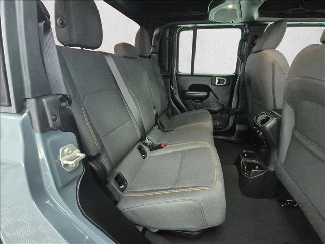 Certified 2024 Jeep Gladiator Sport AWD/4WD image 21