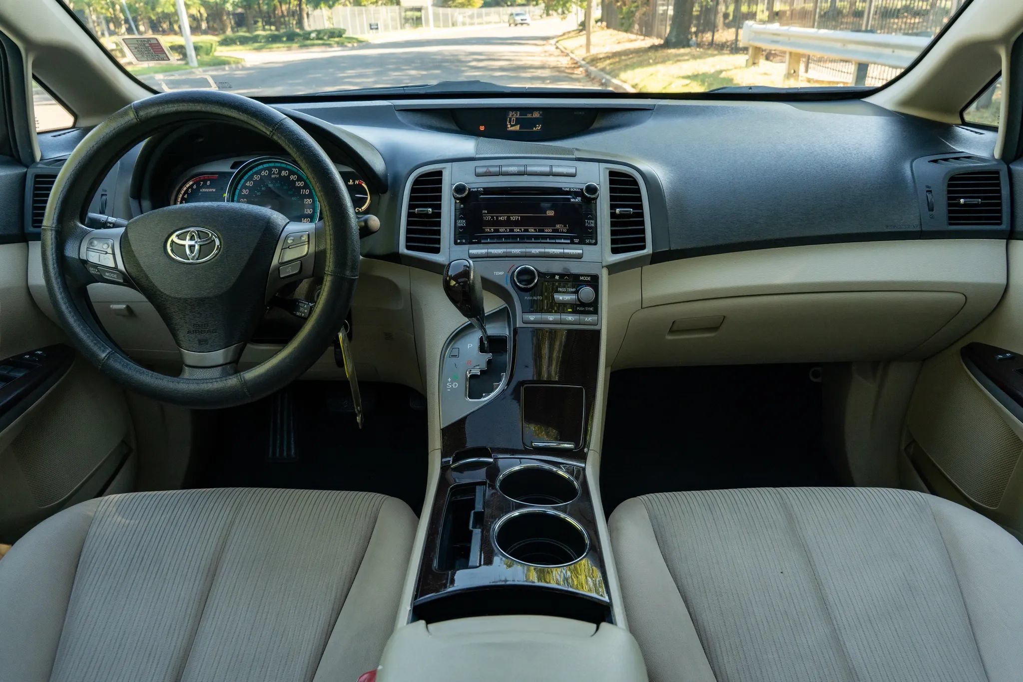 Used 2011 Toyota Venza FWD image 15