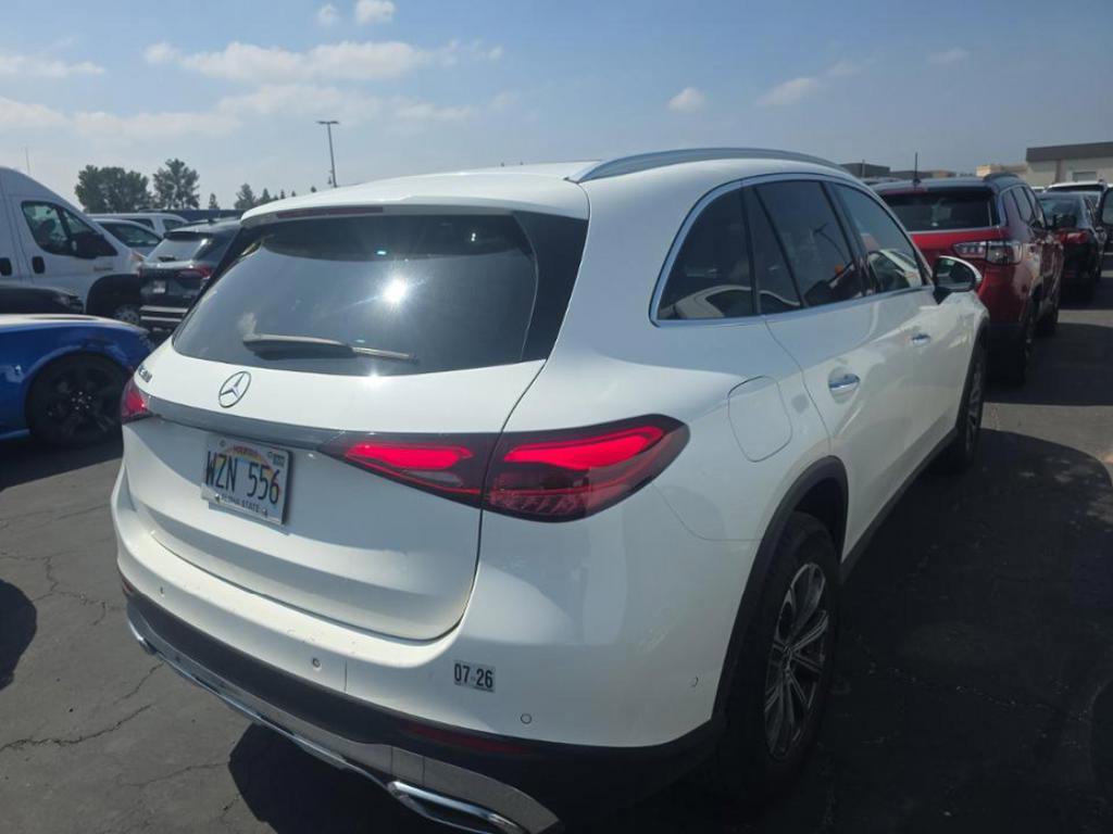 Used 2024 Mercedes-Benz GLC 300 image 2
