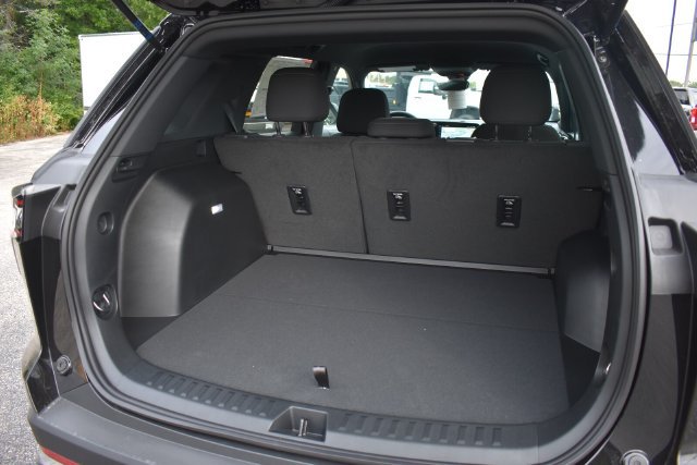 New 2027 Chevrolet Equinox LT w/ Safety and Technology Package AWD/4WD image 17