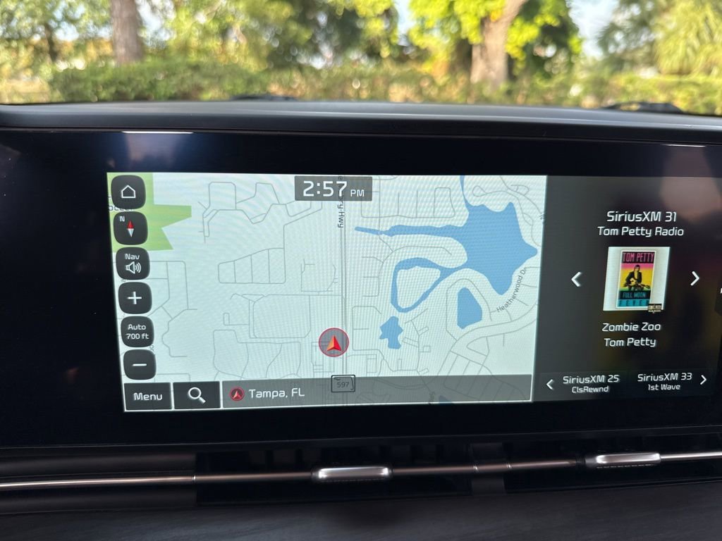 Used 2024 Kia Carnival SX image 31