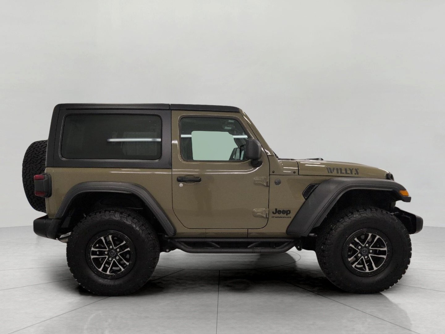 Used 2025 Jeep Wrangler Sport AWD/4WD image 14