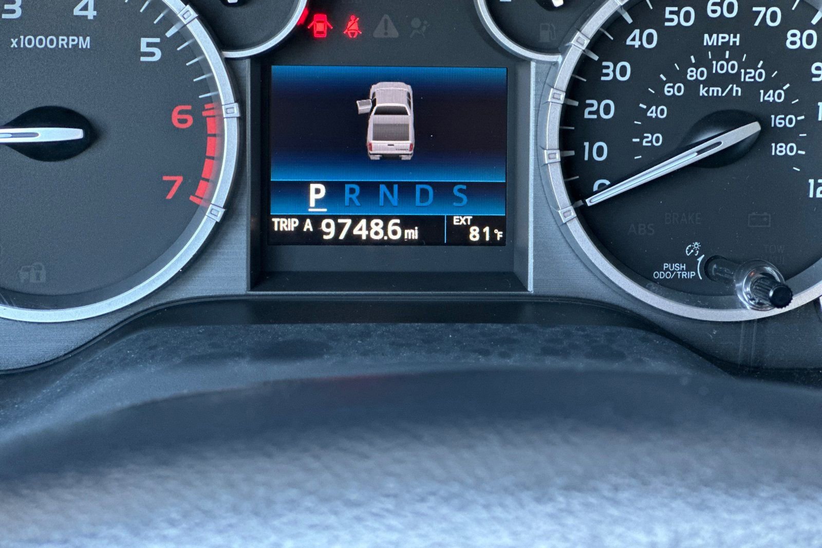Used 2016 Toyota Tundra SR5 w/ TRD Off Road Package image 25