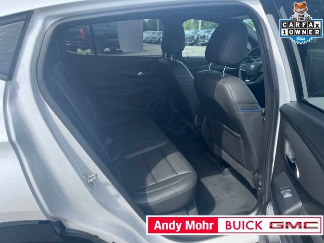 Used 2024 Buick Envista Sport Touring w/ Convenience I Package FWD image 32