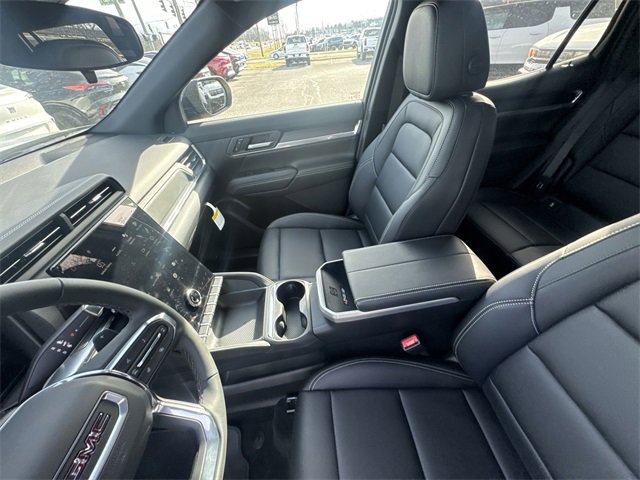 New 2026 GMC Terrain Elevation w/ Elevation Premium Package image 17