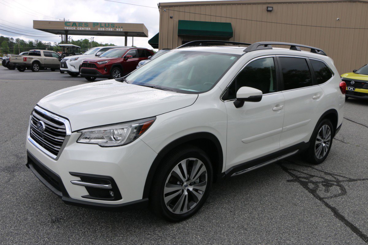 Used 2020 Subaru Ascent Limited w/ Technology Package AWD/4WD image 1