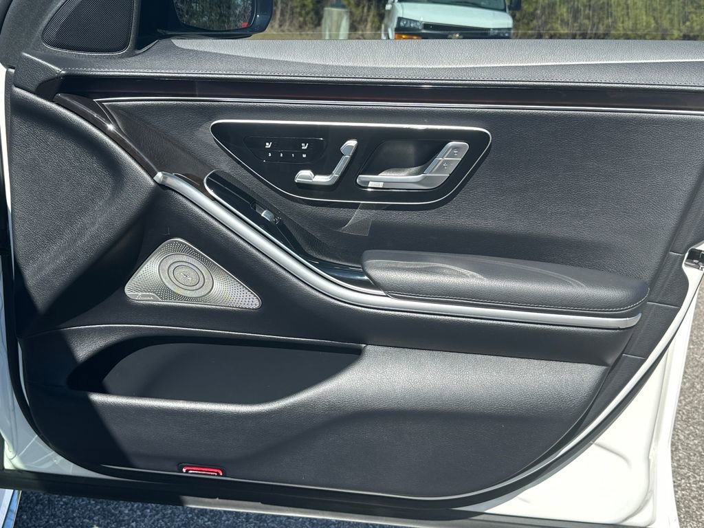 Certified 2023 Mercedes-Benz S 500 4MATIC w/ AMG Line image 35