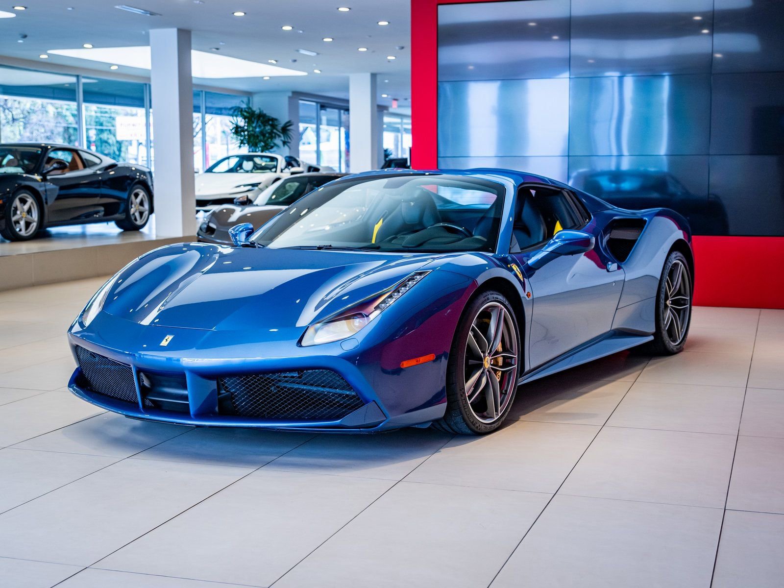 Used 2017 Ferrari 488 Spider image 29