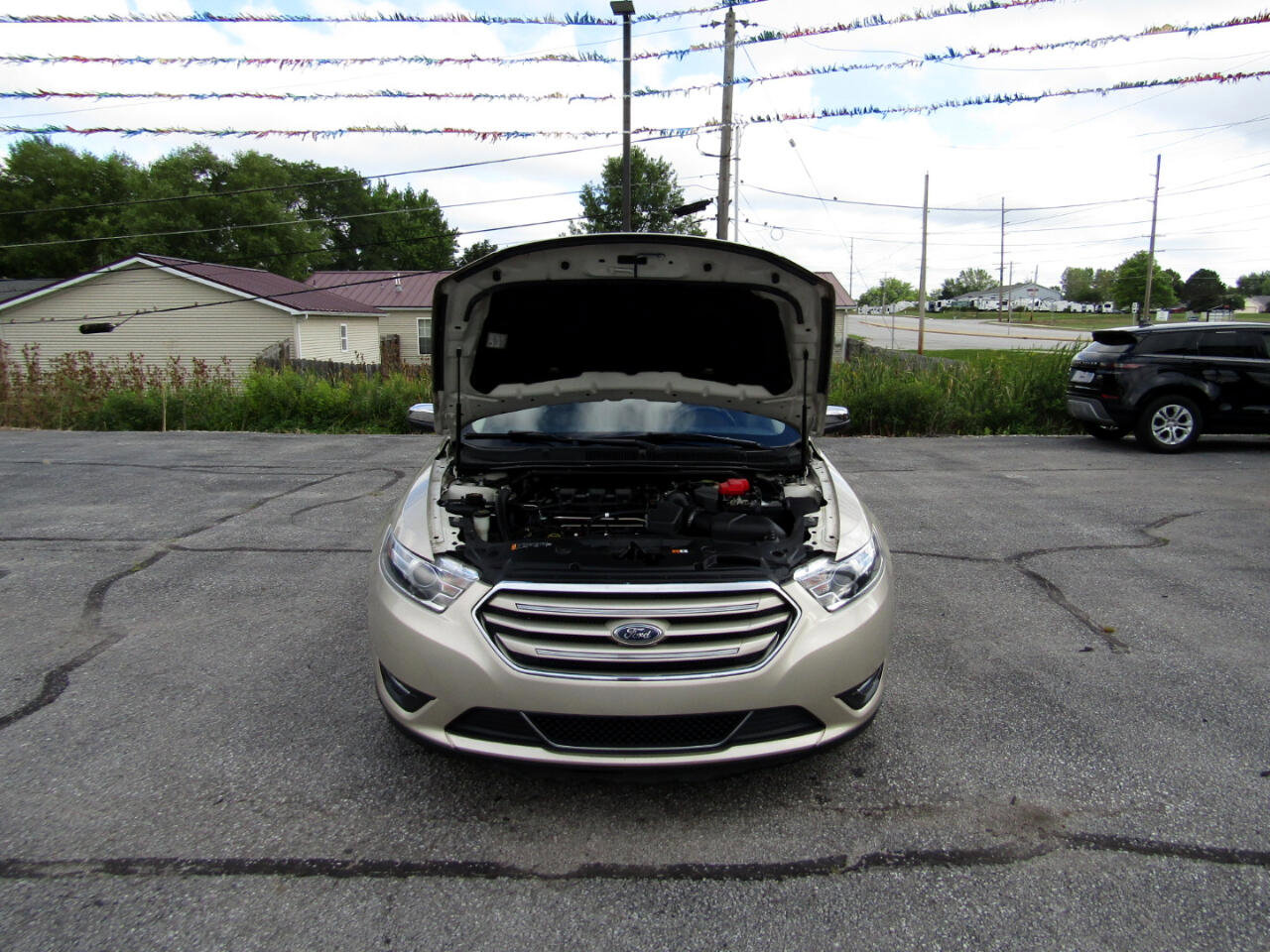 Used 2017 Ford Taurus Limited image 30