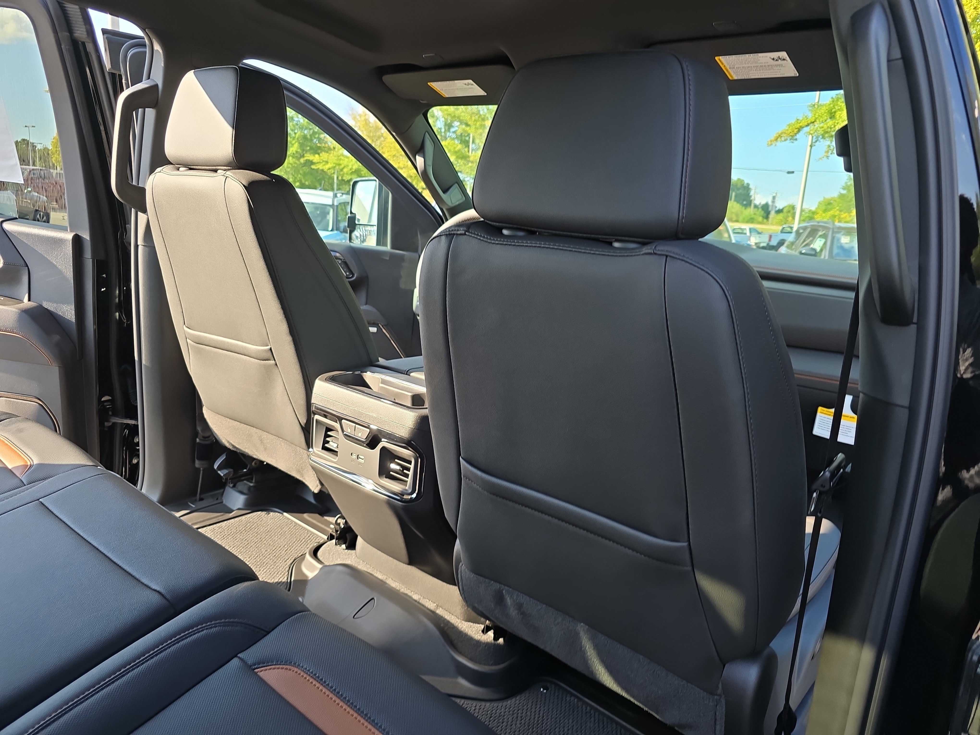 New 2026 GMC Sierra 2500 AT4 w/ Max Trailering Package image 12