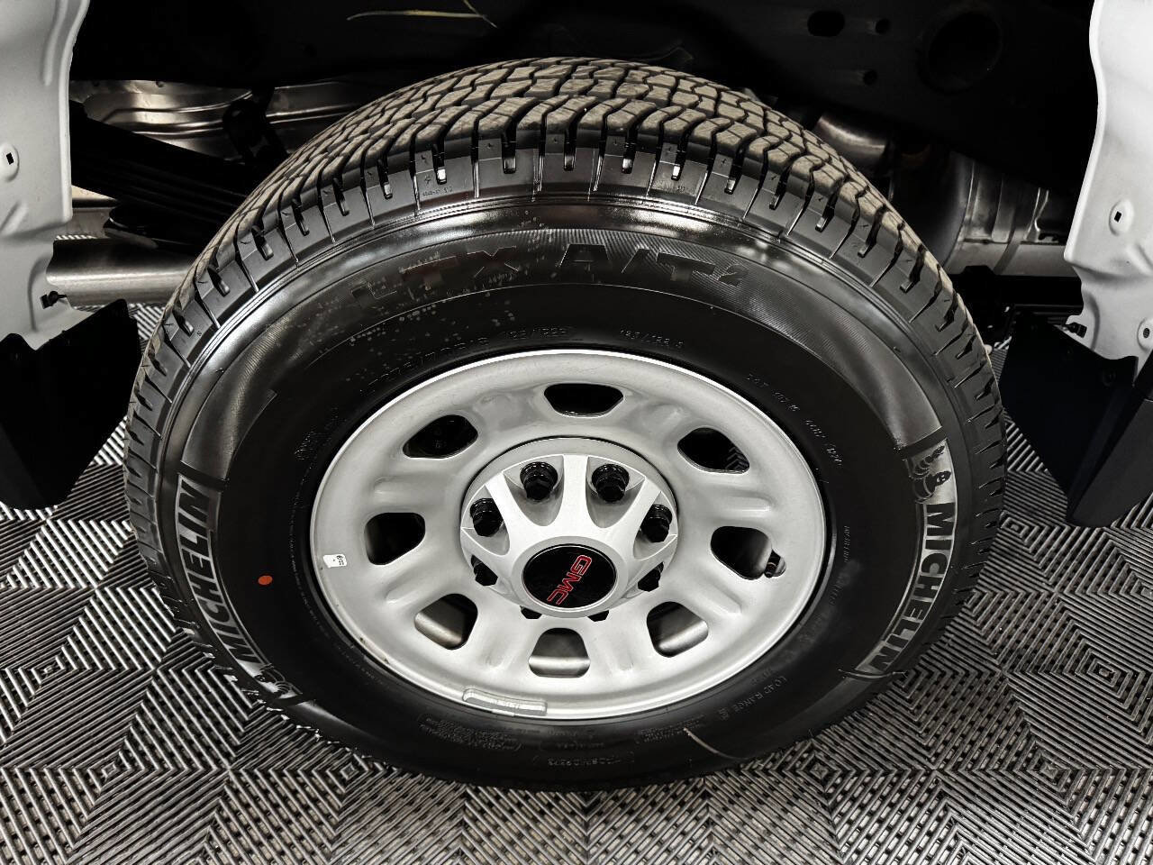 Used 2024 GMC Sierra 2500 Pro image 17