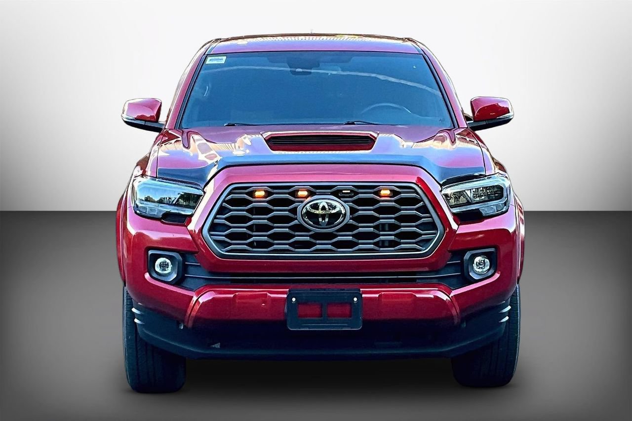 Used 2022 Toyota Tacoma TRD Sport AWD/4WD image 3
