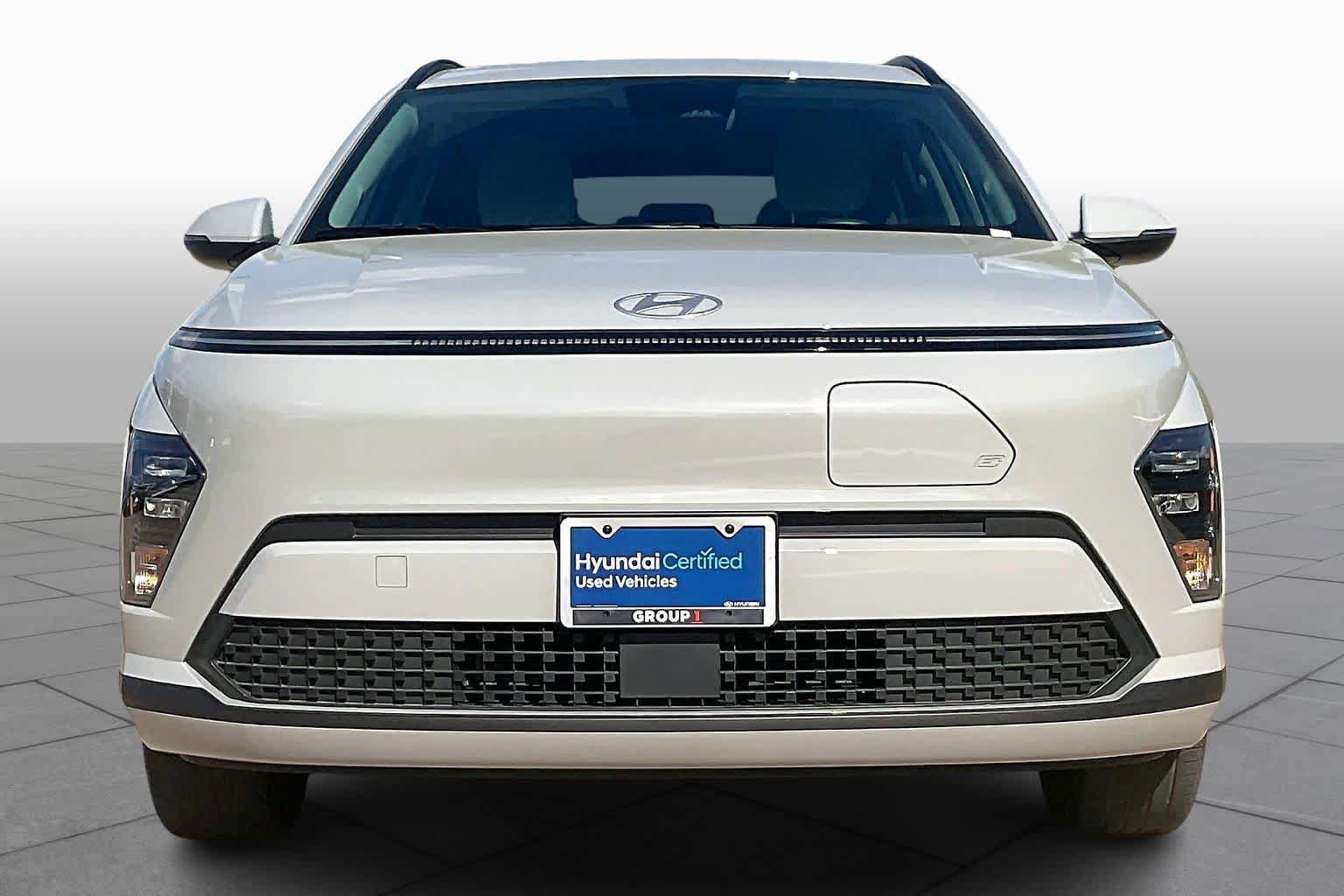 Certified 2024 Hyundai Kona SEL image 3