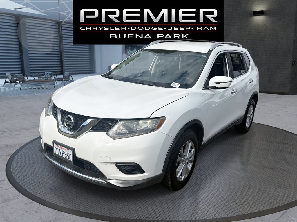 Used 2016 Nissan Rogue SV FWD image 1