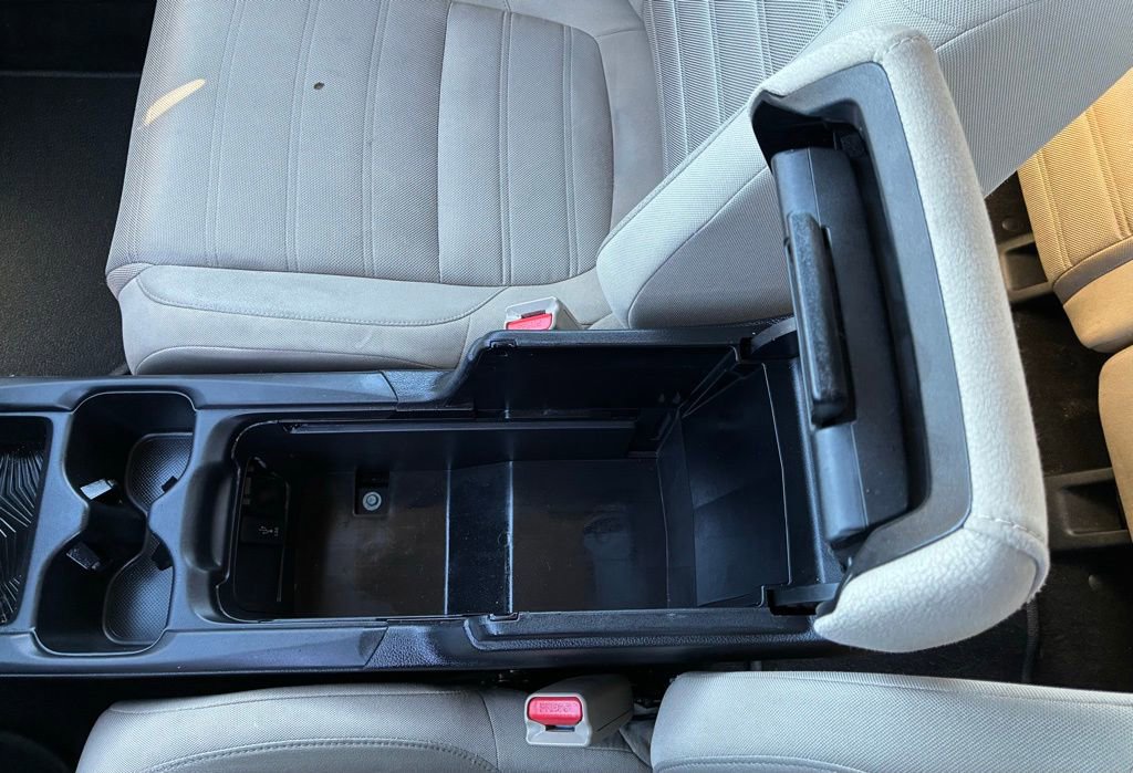 Used 2018 Honda CR-V LX image 34