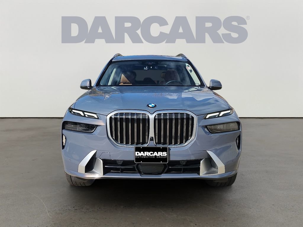 Used 2023 BMW X7 xDrive40i w/ Executive Package image 2