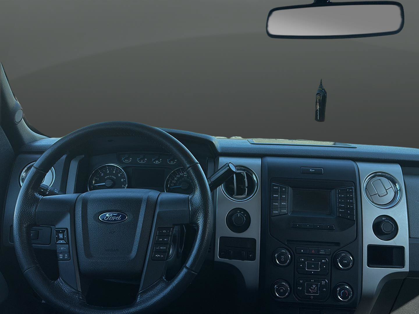 Used 2013 Ford F150 XLT w/ Luxury Equipment Group AWD/4WD image 21