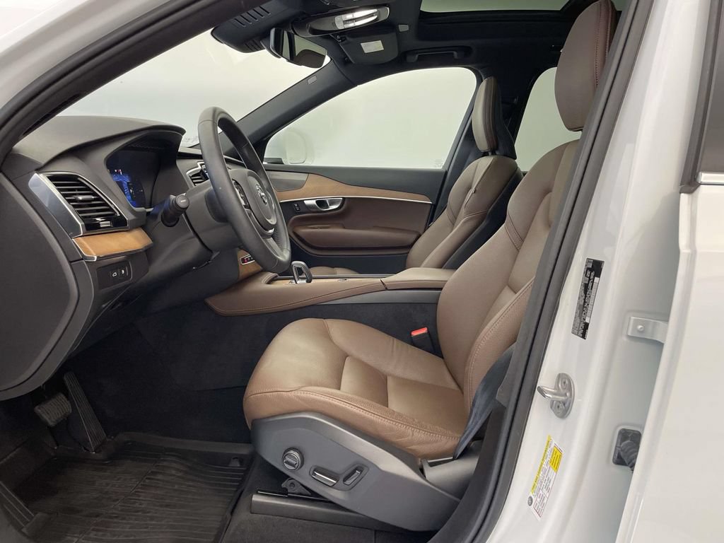 Used 2024 Volvo XC90 T8 Plus w/ Protection Package AWD/4WD image 13
