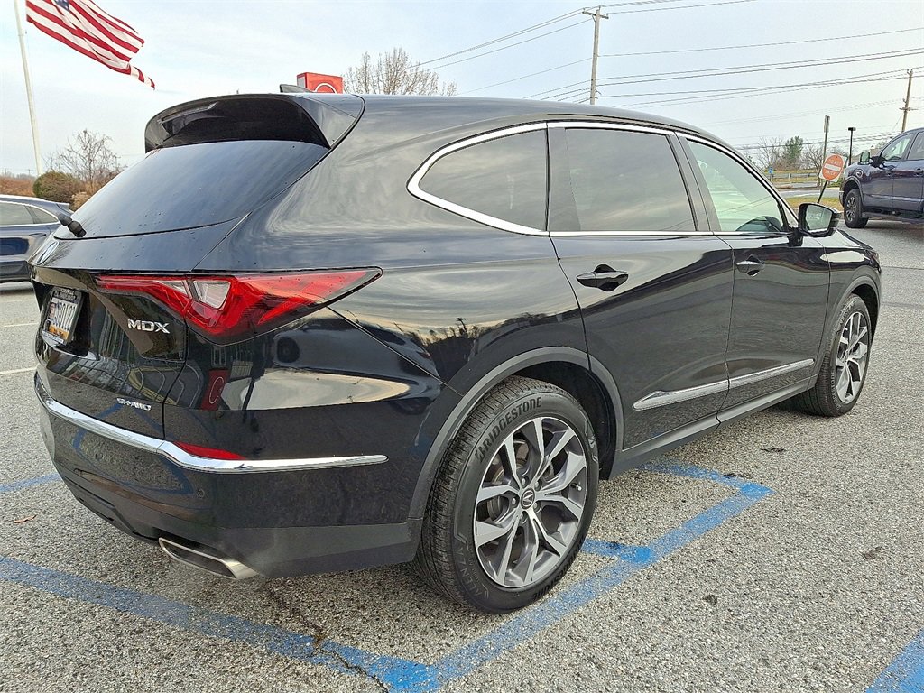 Used 2023 Acura MDX SH-AWD w/ Technology Package image 6