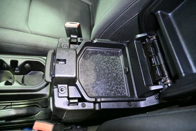 Used 2021 Jeep Wrangler Unlimited Sahara image 25