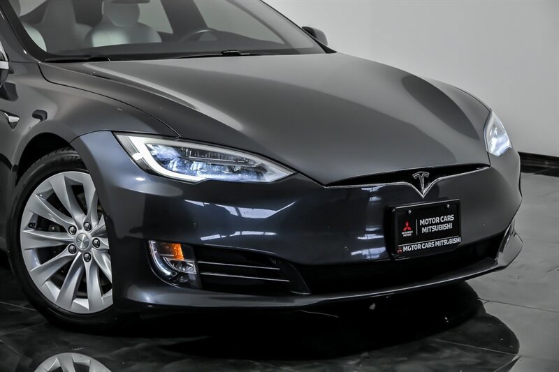 Used 2017 Tesla Model S 90D AWD/4WD image 2
