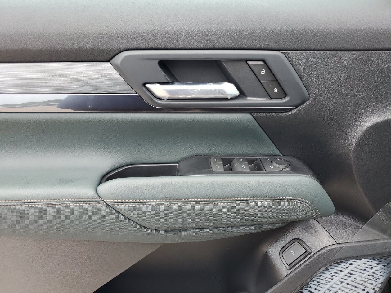 New 2027 GMC Terrain AT4 AWD/4WD image 17