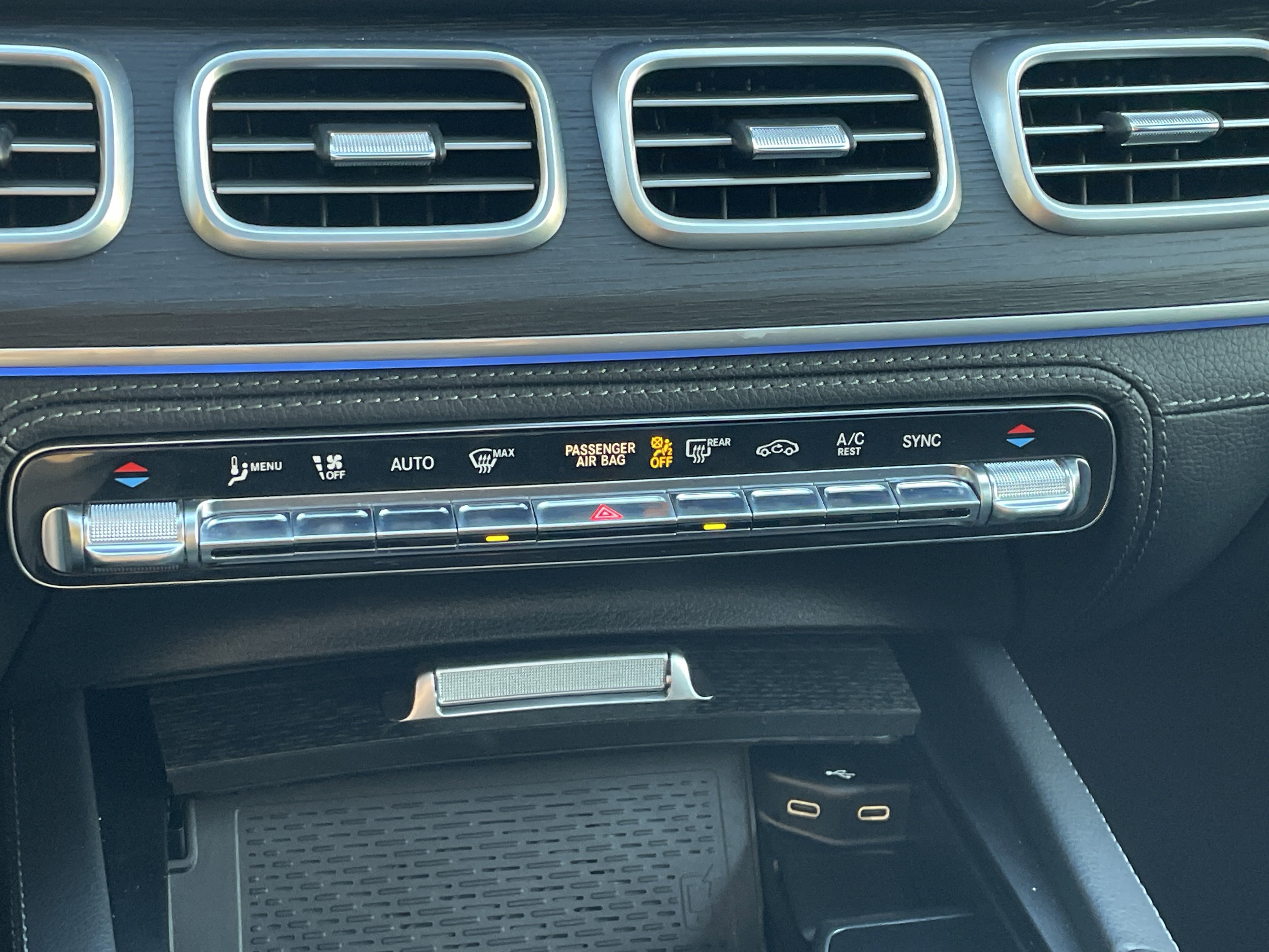 Certified 2024 Mercedes-Benz GLE 350 4MATIC image 32