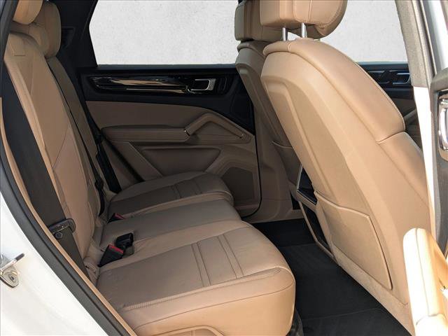 Used 2020 Porsche Cayenne AWD/4WD image 20