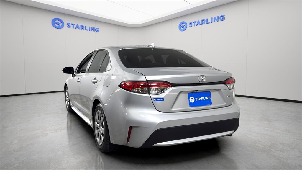 Used 2022 Toyota Corolla LE image 6