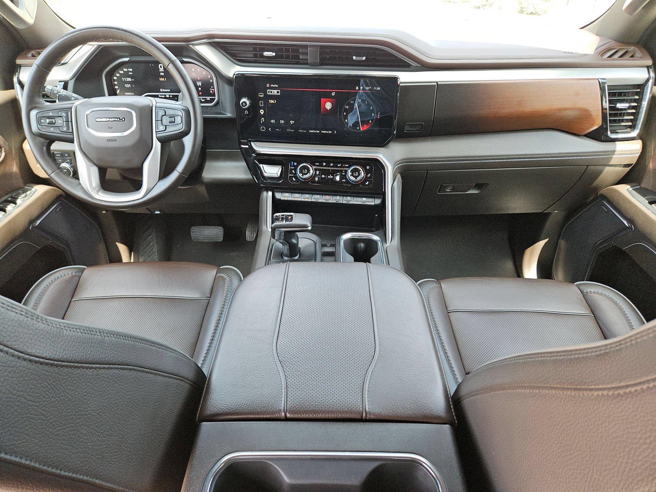 Certified 2023 GMC Sierra 1500 Denali w/ Technology Package AWD/4WD image 16