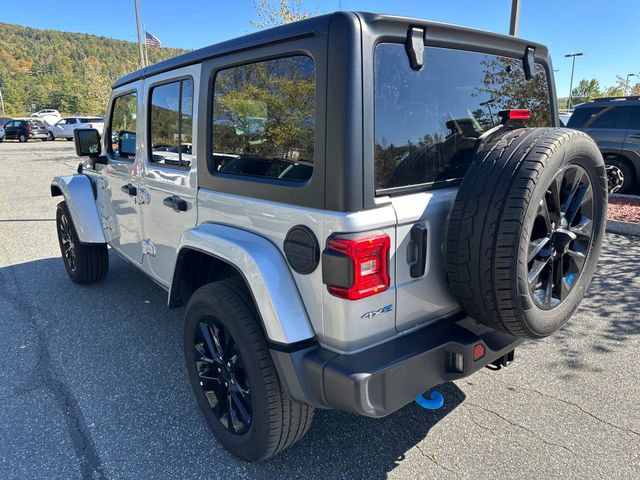 Used 2023 Jeep Wrangler Unlimited Sahara image 3