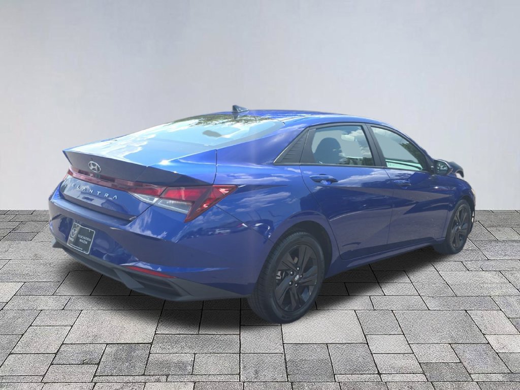 Used 2021 Hyundai Elantra SEL FWD image 7