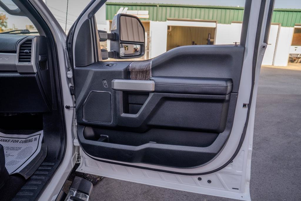 Used 2019 Ford F350 Lariat w/ Chrome Package AWD/4WD image 23