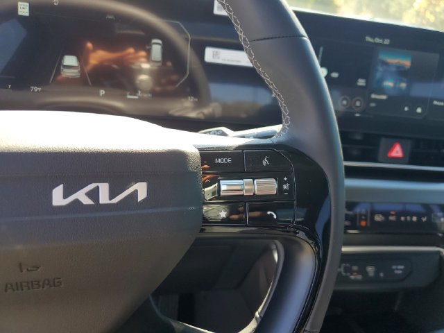 New 2027 Kia Carnival SX FWD image 29