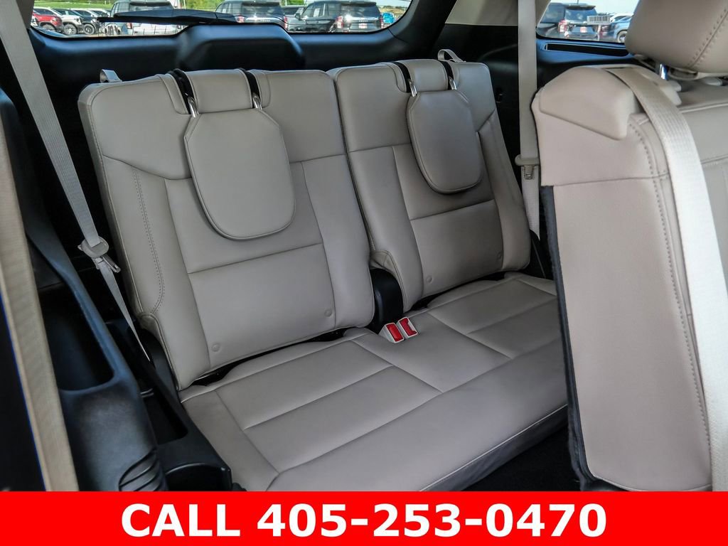 Used 2023 Ford Explorer Limited AWD/4WD image 19