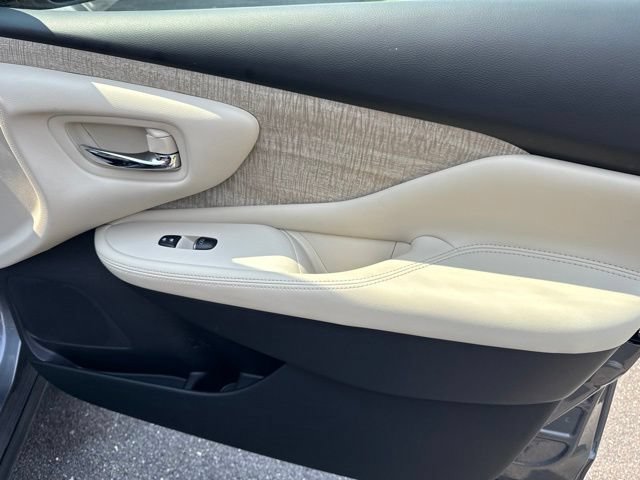 Used 2023 Nissan Murano SL w/ Cargo Package AWD/4WD image 26