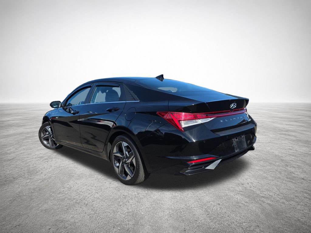 Used 2023 Hyundai Elantra Limited FWD image 6