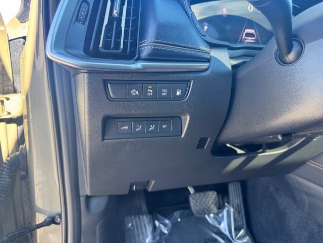 Used 2025 MAZDA CX-70 Plug-In Hybrid w/ Premium Plus image 13