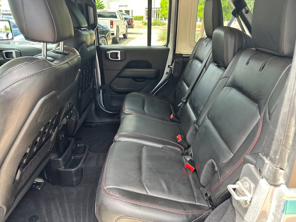 Used 2020 Jeep Wrangler Unlimited Rubicon w/ Dual Top Group AWD/4WD image 31