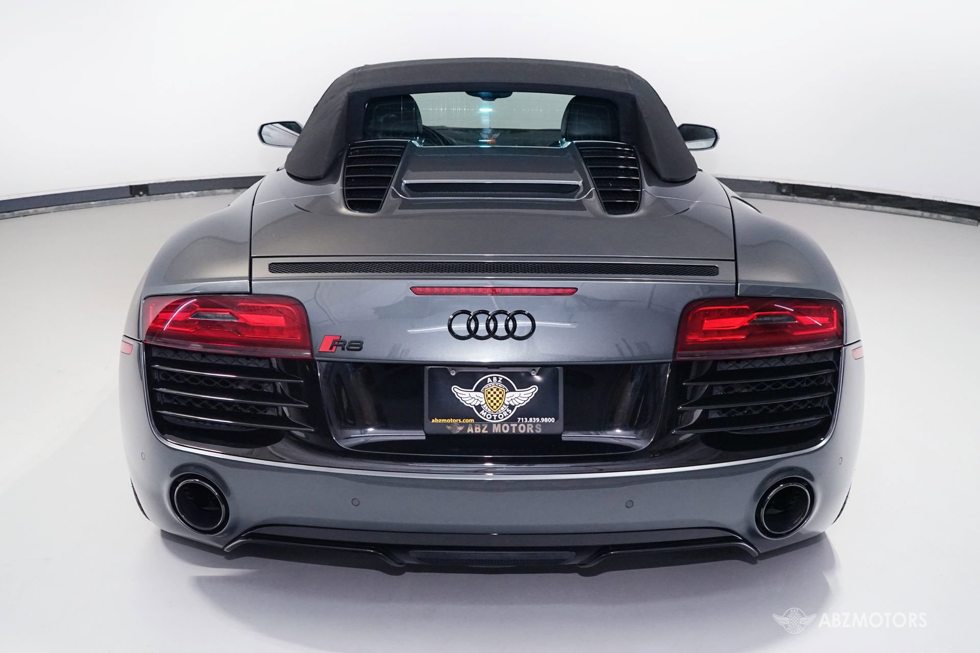 Used 2014 Audi R8 V10 AWD/4WD image 8