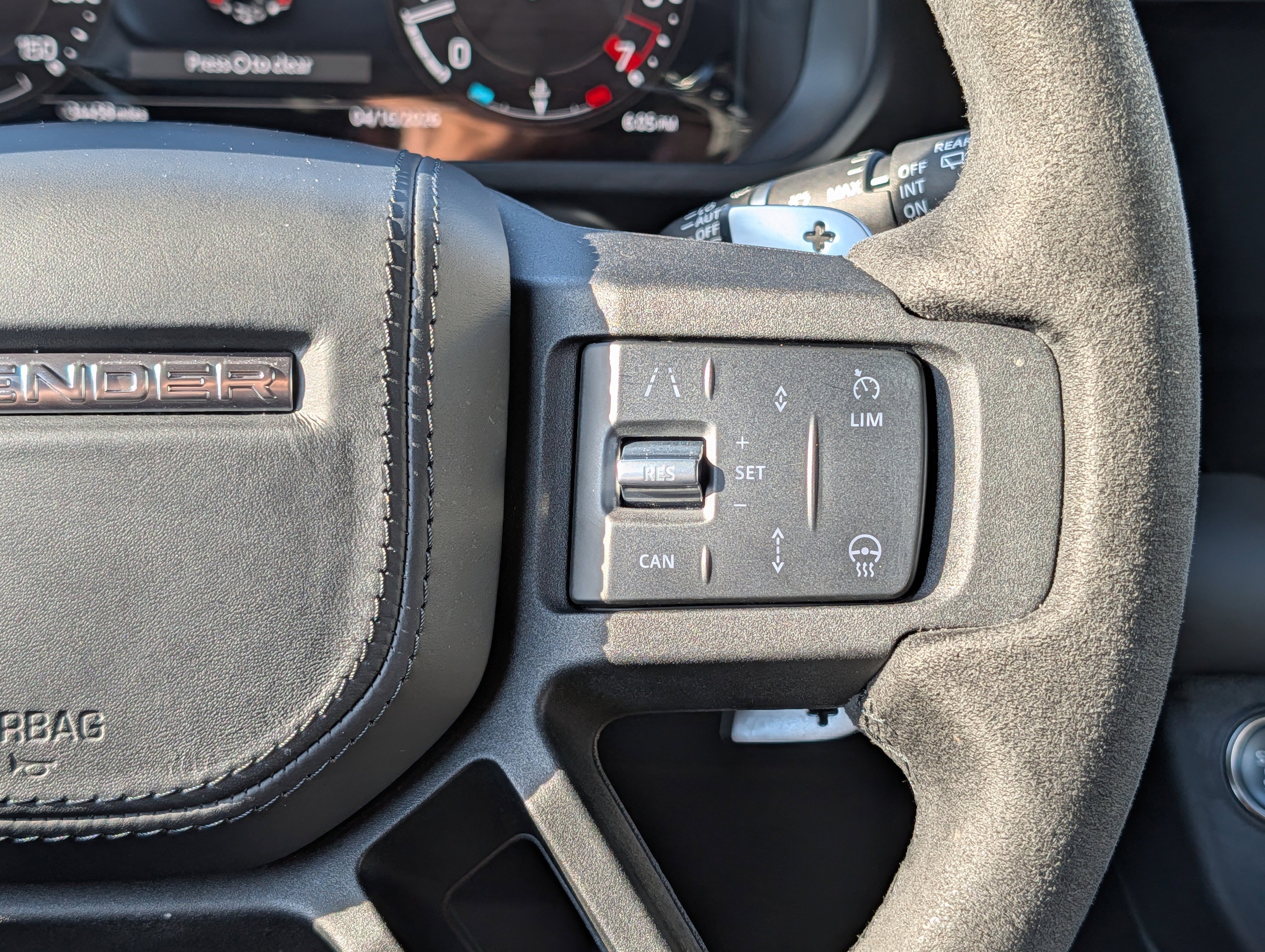 Used 2023 Land Rover Defender 110 V8 image 23