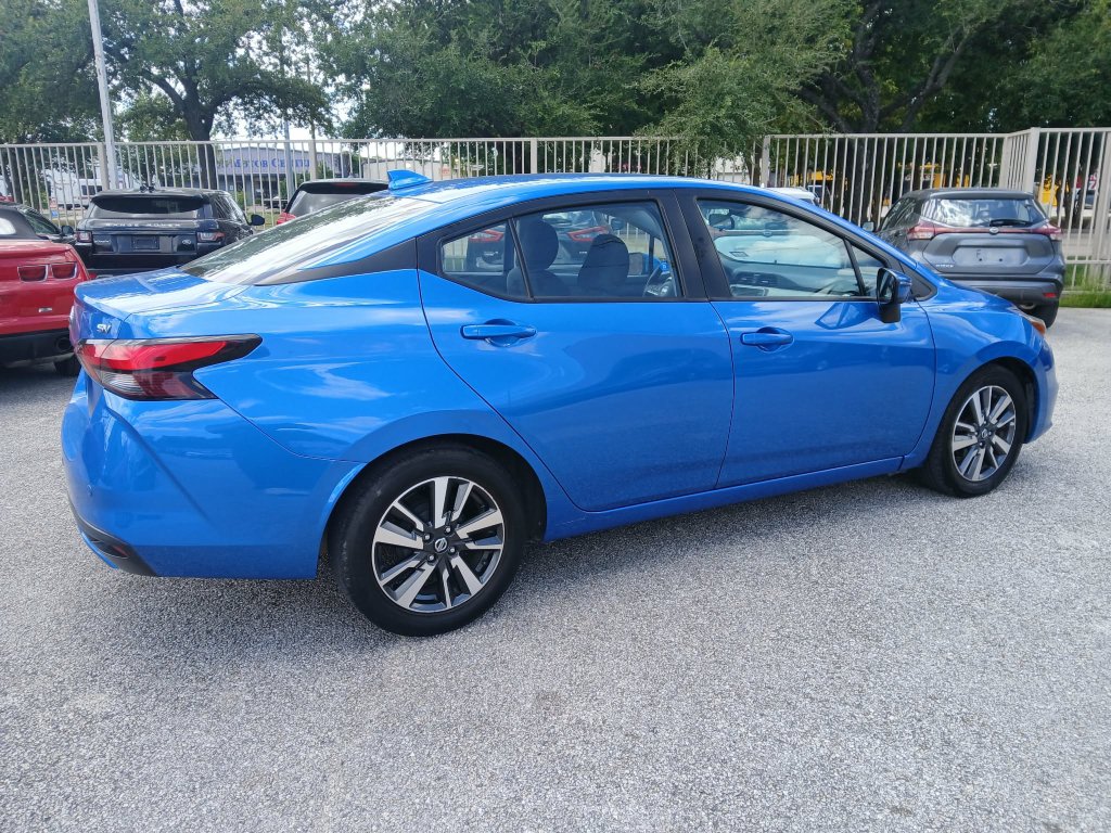 Used 2021 Nissan Versa SV FWD image 7